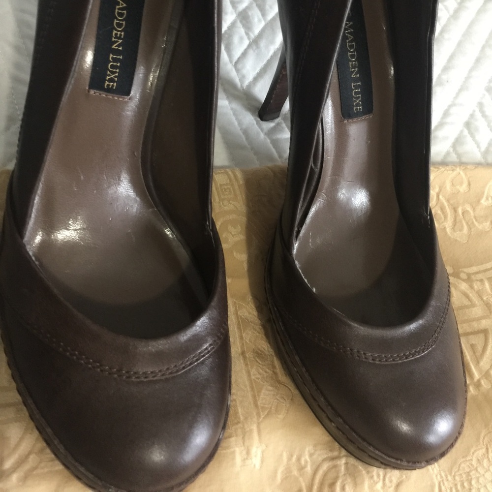 Brown stilettos - Size 7.5